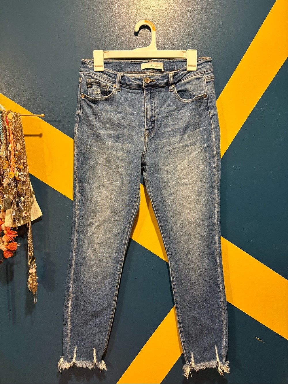 KanCan Medium Wash High Rise Distressed Skinny Jeans EUC